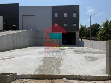 Armazém para Venda em Gême