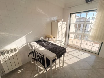 Apartamento T2 para Arrendamento em Buarcos