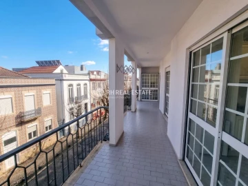 Apartamento T2 para Arrendamento em Buarcos