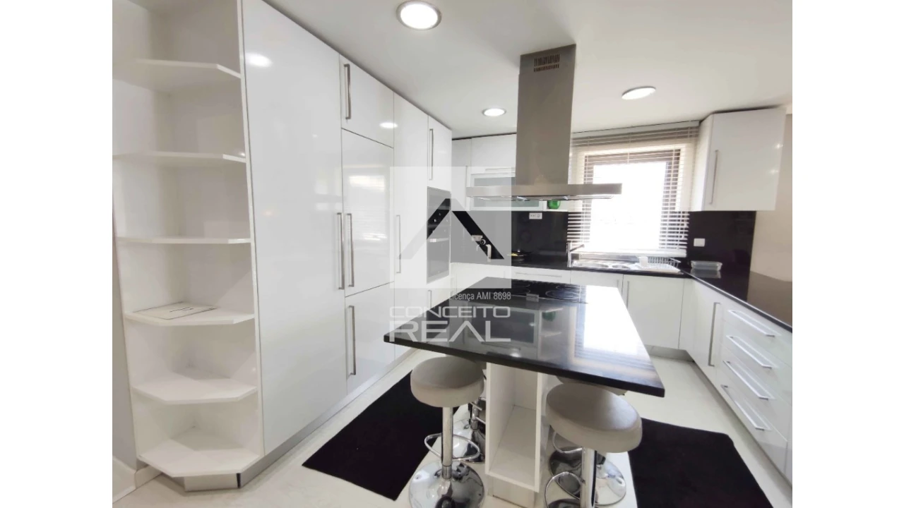 Prédio para Venda em Rio Tinto Foto 10