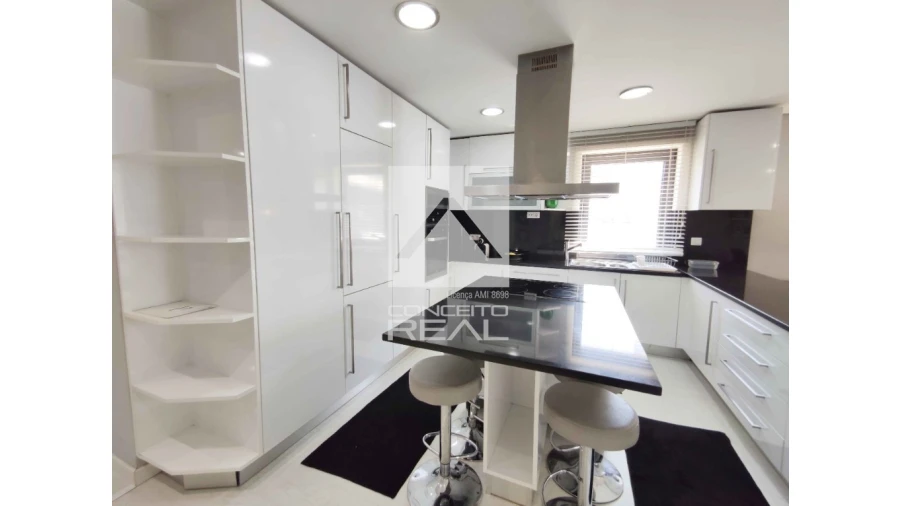 Prédio para Venda em Rio Tinto Foto 10