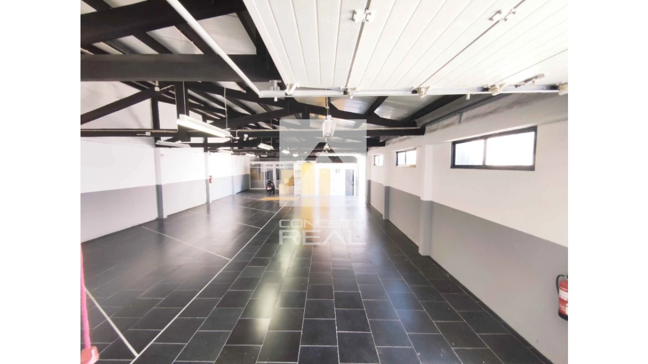 Prédio para Venda em Rio Tinto Foto 3