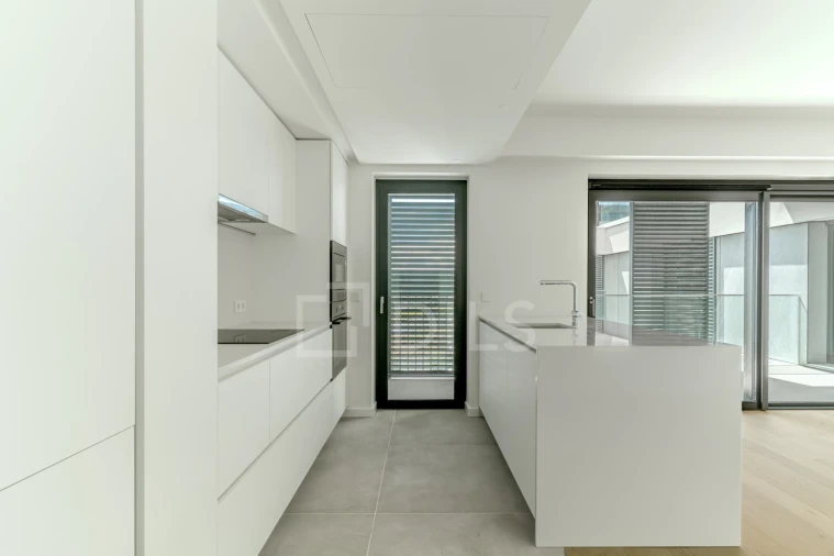 Apartamento T2 para Venda em Avenidas Novas Foto 6