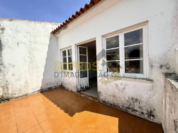 Loja para Venda em Angra (Nossa Senhora da Conceição)