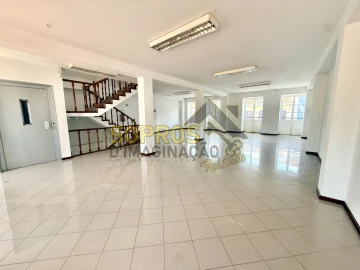 Loja para Venda em Angra (Nossa Senhora da Conceição)