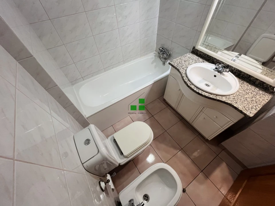 Apartamento T3 para Venda em Cedofeita, Santo Ildefonso, Sé, Miragaia, São Nicolau e Vitória Foto 8