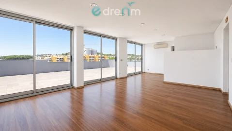 Apartamento T2 para Venda em União das Freguesias de Setúbal