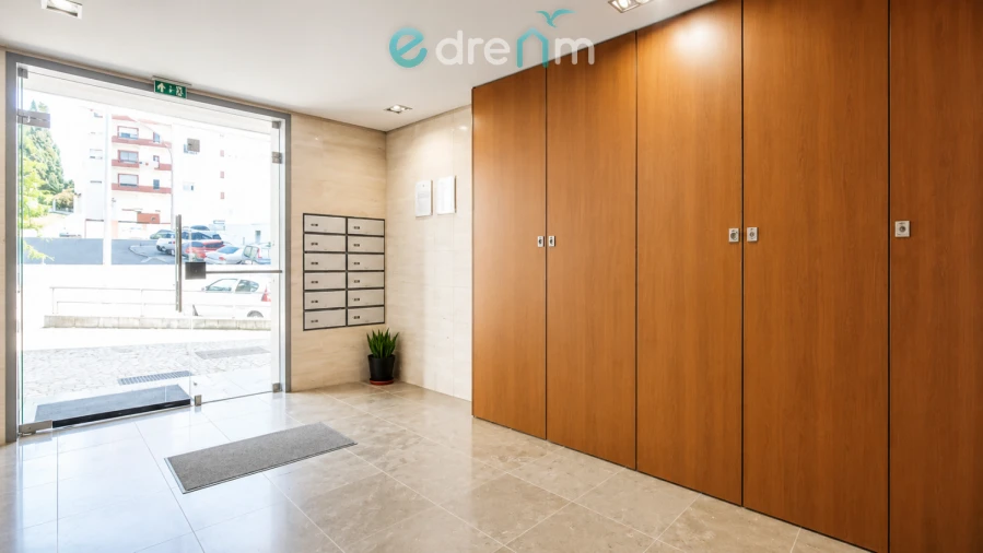 Apartamento T2 para Venda em União das Freguesias de Setúbal Foto 2
