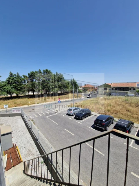 Loja para Arrendamento em Mina de Água