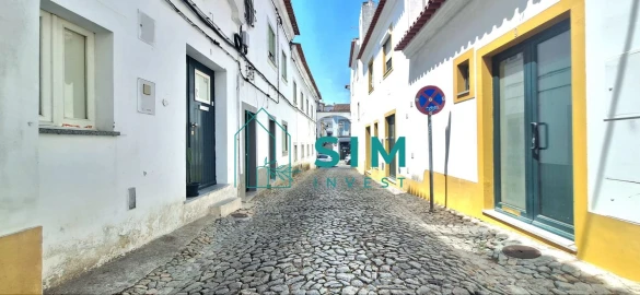 Moradia T2 para Venda em Évora (São Mamede, Sé, São Pedro e Santo Antão)