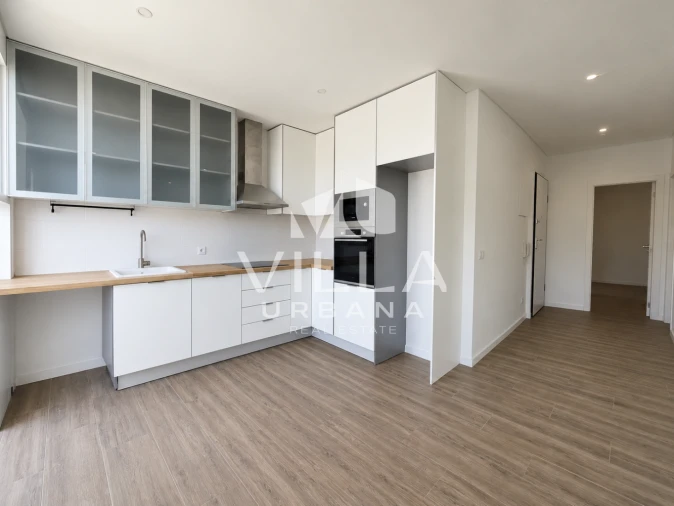 Apartamento T2 para Venda em Amora Foto 4