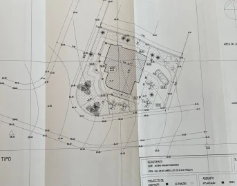 Moradia T4 para Venda em Charneca de Caparica e Sobreda