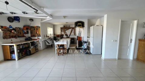 Moradia T4 para Venda em Charneca de Caparica e Sobreda