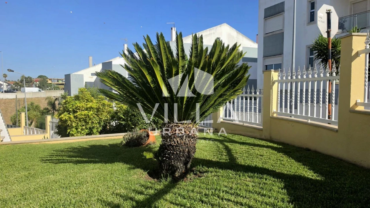 Moradia T4 para Venda em Charneca de Caparica e Sobreda Foto 51