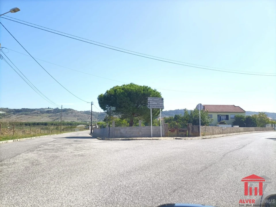 Terreno para Venda em Santo Antão e São Julião do Tojal Foto 5