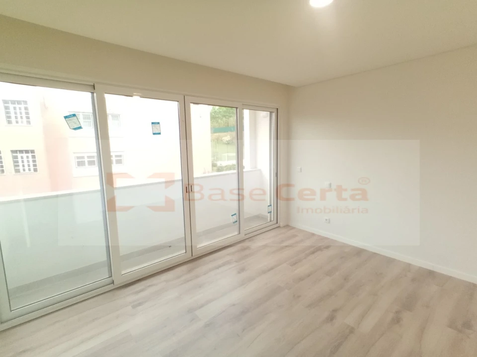Apartamento T2 para Venda em Santa Clara Foto 10