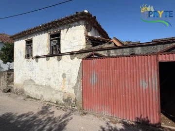 Moradia T3 para Venda em Cumeada e Marmeleiro