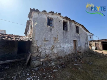 Moradia T3 para Venda em Cumeada e Marmeleiro