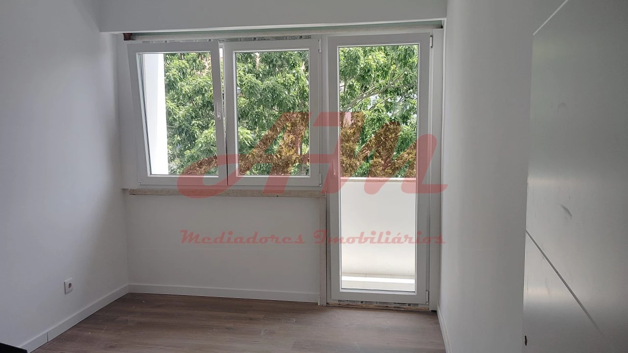 Apartamento T2 para Venda em Falagueira-Venda Nova Foto 10