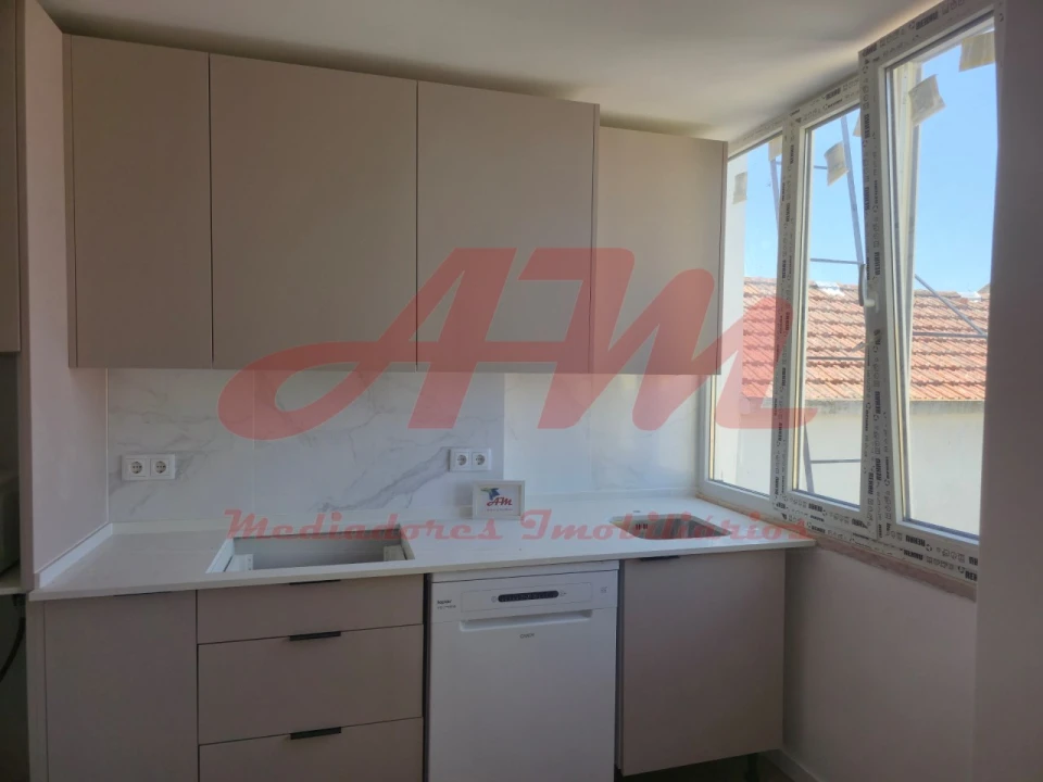 Apartamento T2 para Venda em Falagueira-Venda Nova Foto 24
