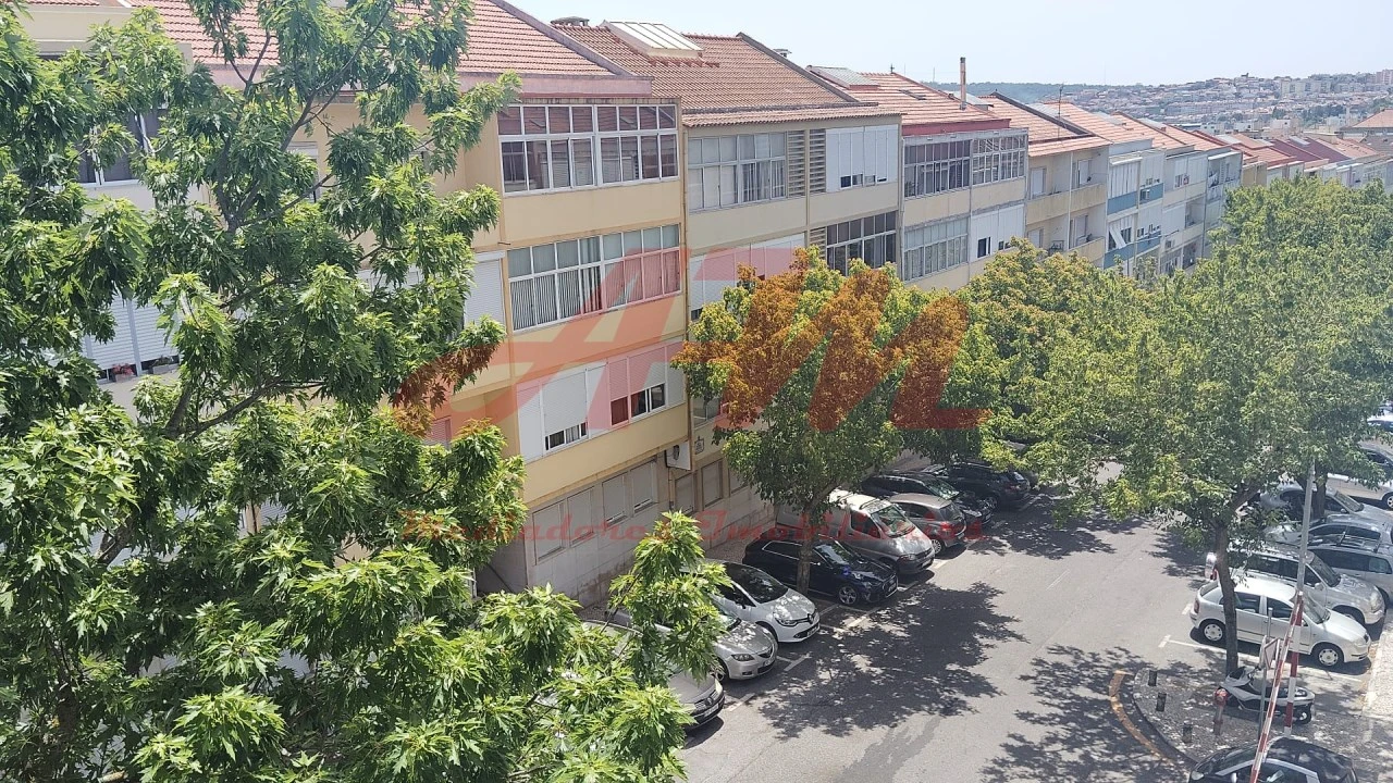 Apartamento T2 para Venda em Falagueira-Venda Nova Foto 26