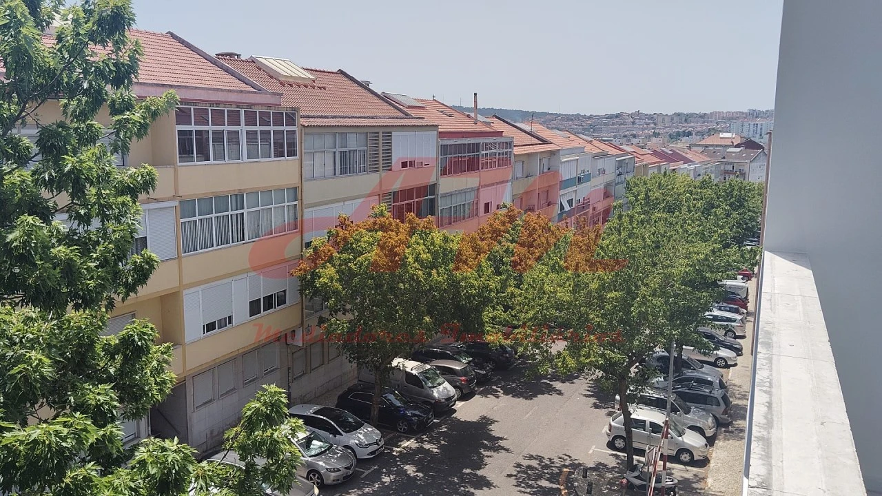 Apartamento T2 para Venda em Falagueira-Venda Nova Foto 27
