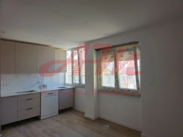 Apartamento T2 para Venda em Falagueira-Venda Nova