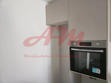 Apartamento T2 para Venda em Falagueira-Venda Nova