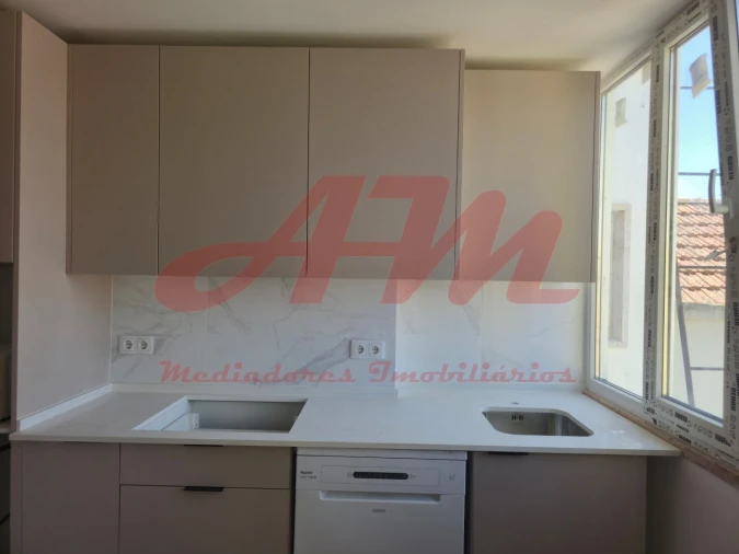 Apartamento T2 para Venda em Falagueira-Venda Nova Foto 2