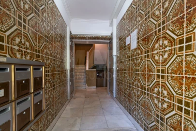 Apartamento T2 para Venda em Algés, Linda-A-Velha e Cruz Quebrada-Dafundo