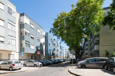 Apartamento T2 para Venda em Algés, Linda-A-Velha e Cruz Quebrada-Dafundo