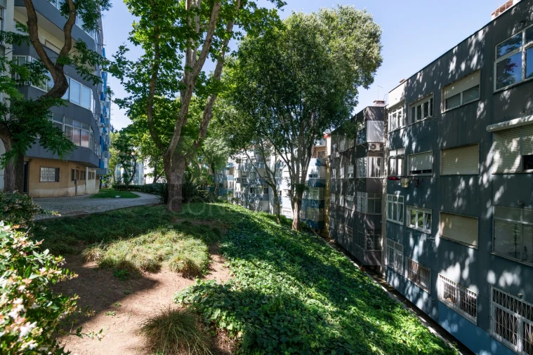 Apartamento T2 para Venda em Algés, Linda-A-Velha e Cruz Quebrada-Dafundo Foto 9