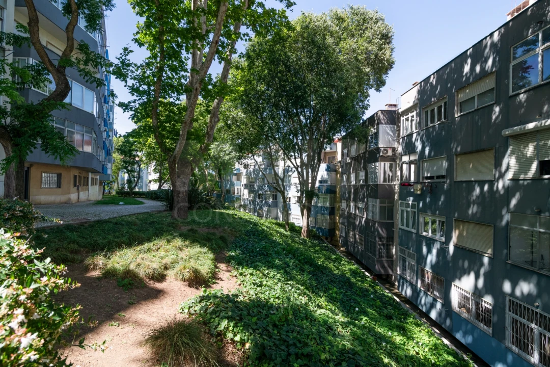 Apartamento T2 para Venda em Algés, Linda-A-Velha e Cruz Quebrada-Dafundo Foto 9