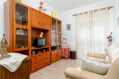 Apartamento T2 para Venda em Baixa da Banheira e Vale da Amoreira