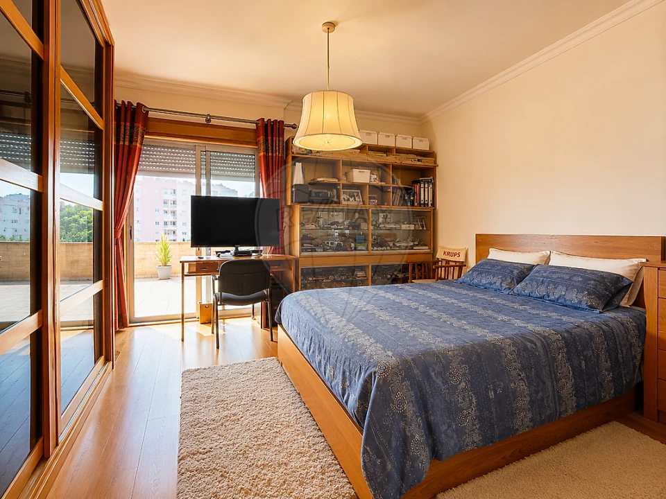 Apartamento T3 para Venda em Odivelas Foto 9