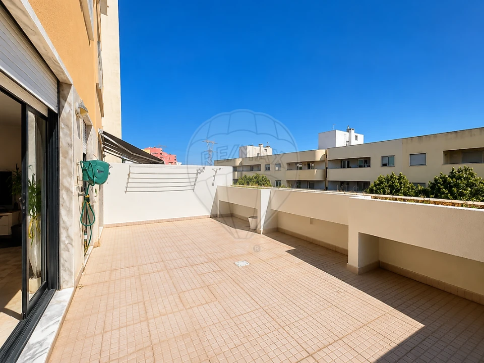 Apartamento T3 para Venda em Odivelas Foto 15