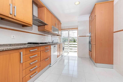 Apartamento T2 para Venda em Mina de Água