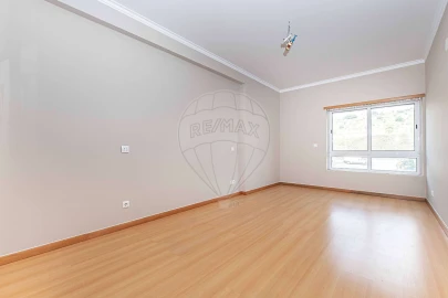 Apartamento T2 para Venda em Mina de Água
