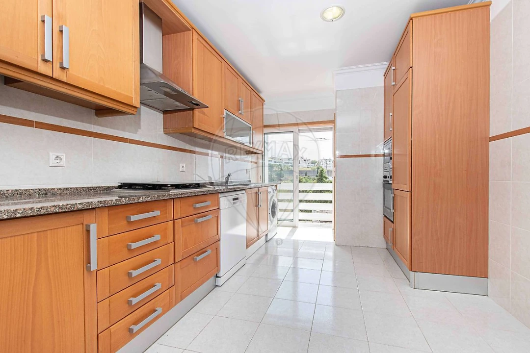 Apartamento T2 para Venda em Mina de Água Foto 7