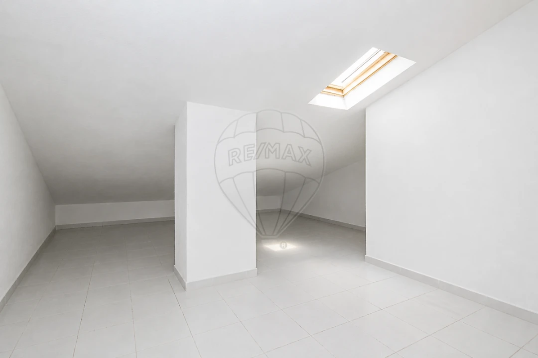 Apartamento T2 para Venda em Mina de Água Foto 23
