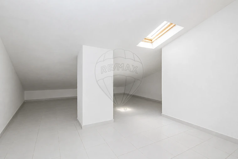 Apartamento T2 para Venda em Mina de Água Foto 23
