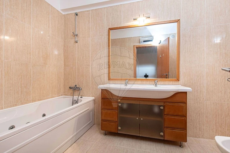 Apartamento T2 para Venda em Mina de Água Foto 21