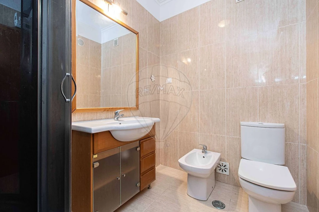 Apartamento T2 para Venda em Mina de Água Foto 18