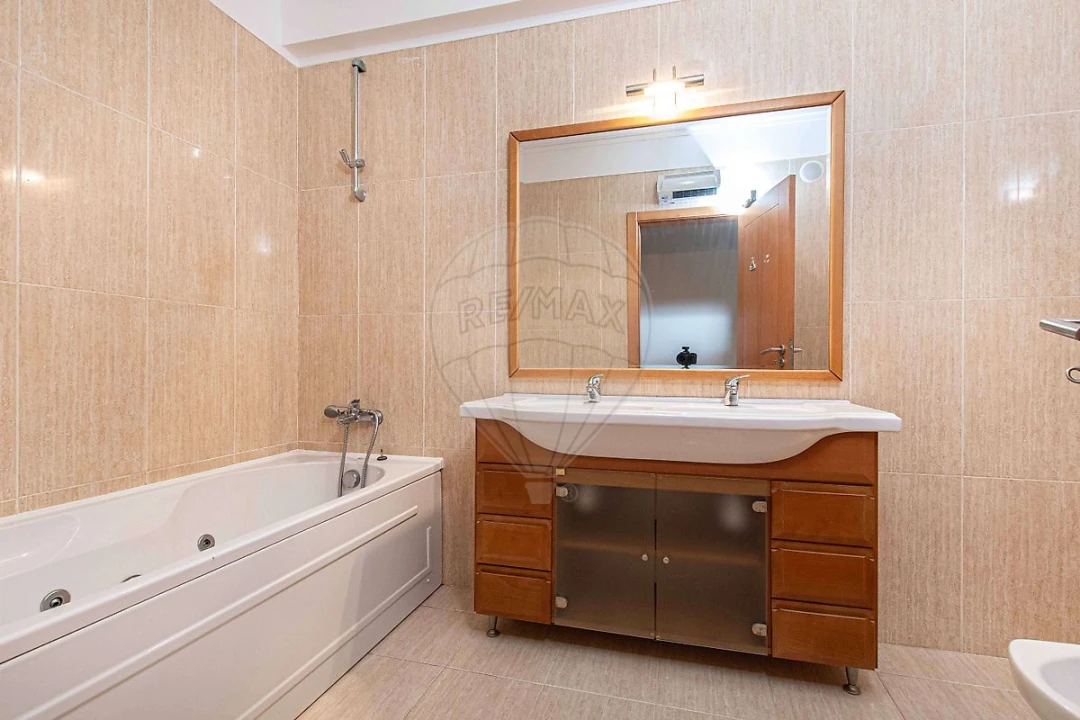 Apartamento T2 para Venda em Mina de Água Foto 21