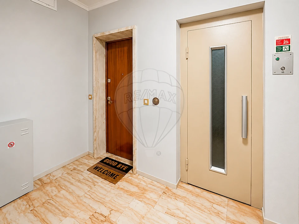 Apartamento T2 para Venda em Mina de Água Foto 13