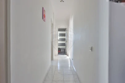 Apartamento T2 para Venda em Mina de Água