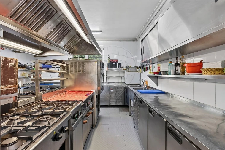 Prédio para Venda em Manteigas (São Pedro) Foto 14