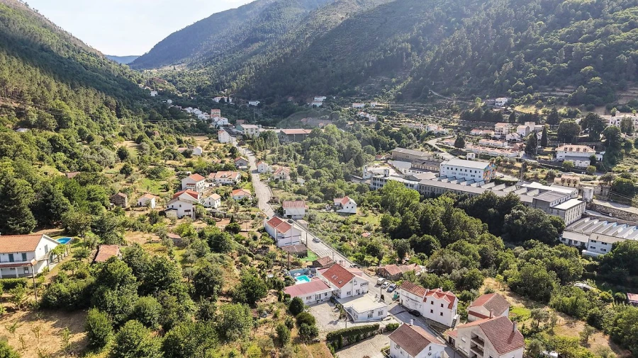 Prédio para Venda em Manteigas (São Pedro) Foto 50