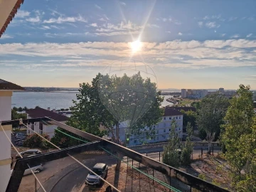 Apartamento T3 para Venda em Alto do Seixalinho, Santo André e Verderena