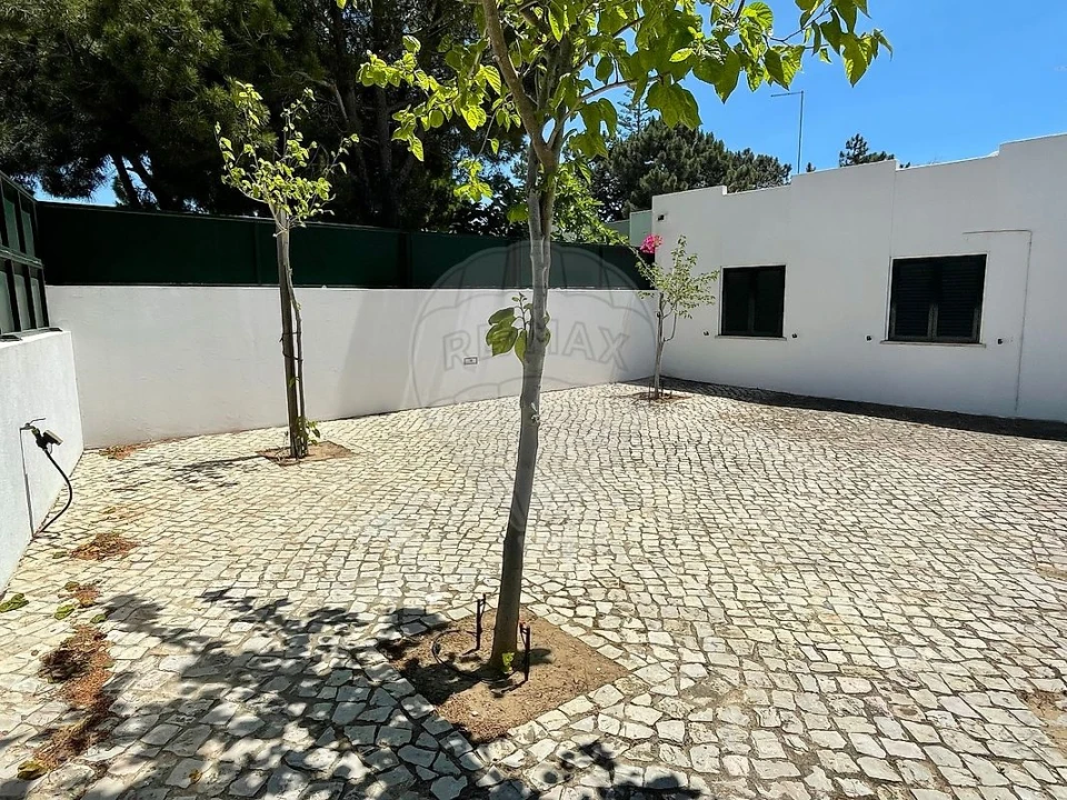 Moradia T3 para Arrendamento em Albufeira e Olhos de Água Foto 17